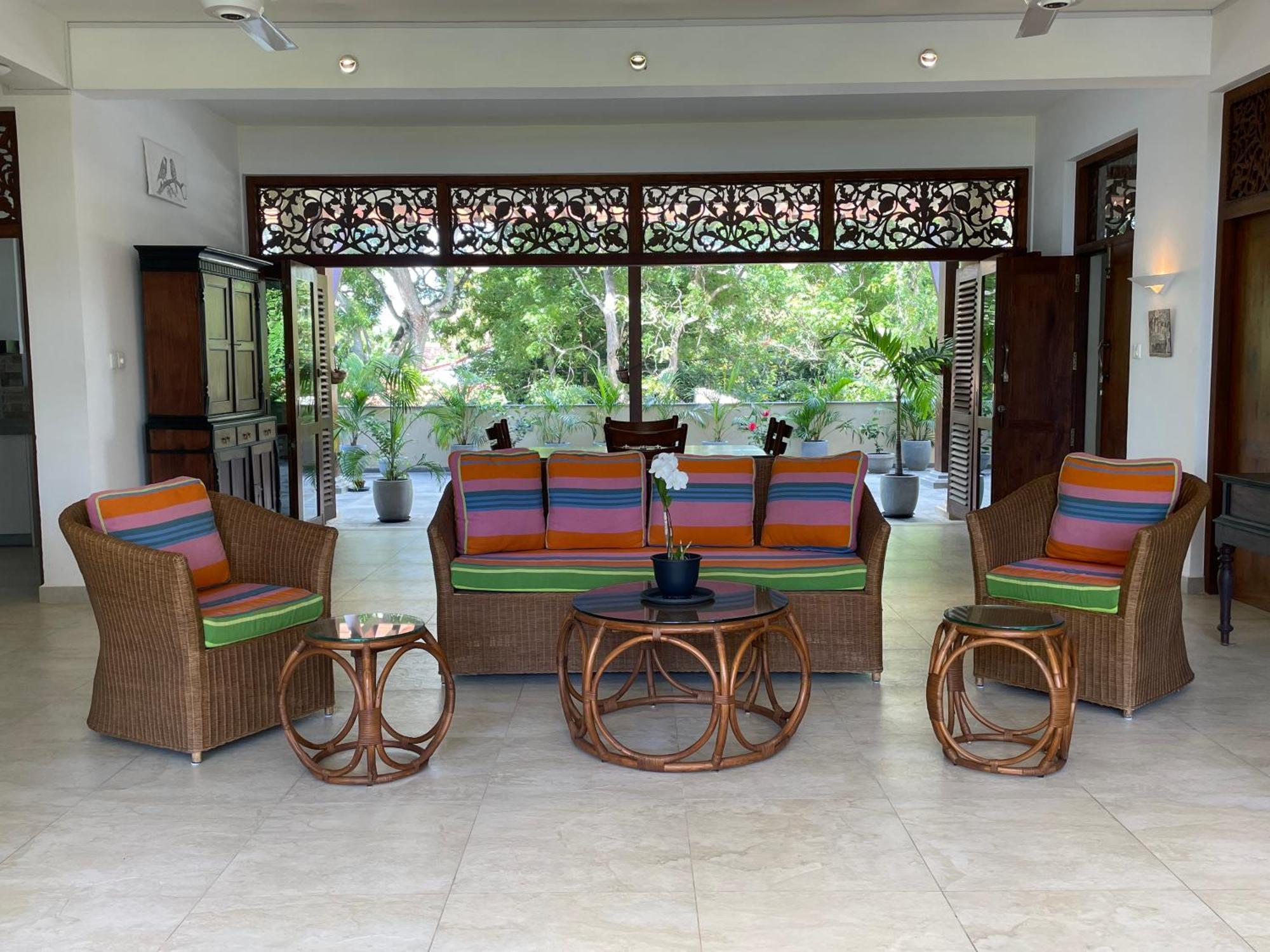 Khomba Lodge Тангалла Экстерьер фото