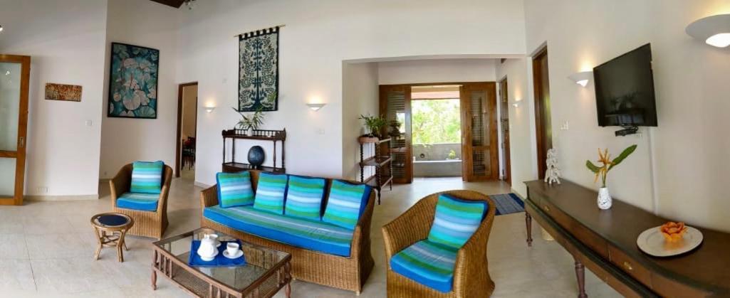 Khomba Lodge Тангалла Экстерьер фото