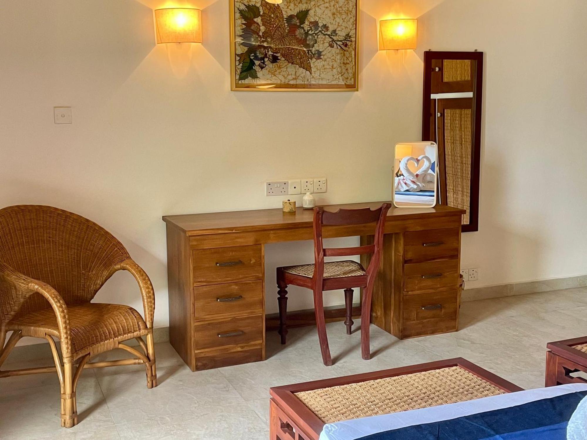 Khomba Lodge Тангалла Экстерьер фото