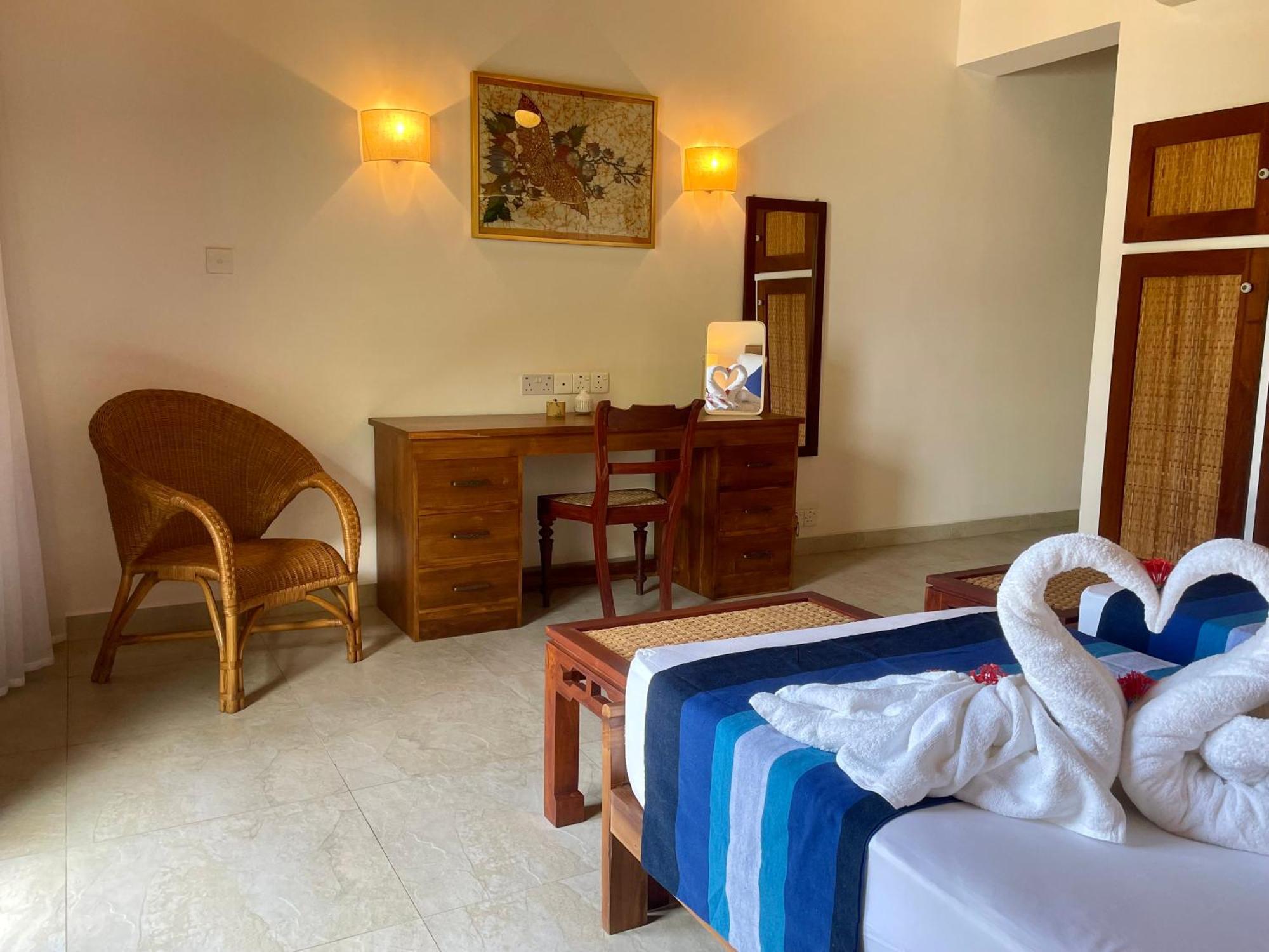 Khomba Lodge Тангалла Экстерьер фото