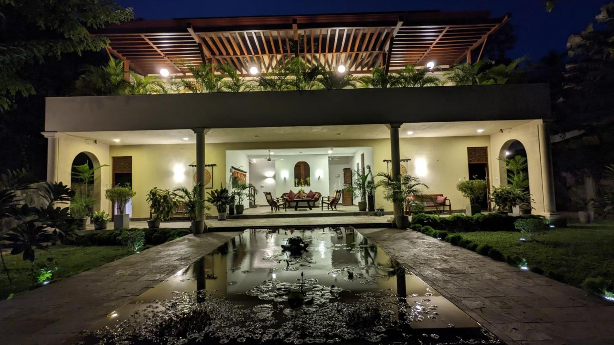 Khomba Lodge Тангалла Экстерьер фото